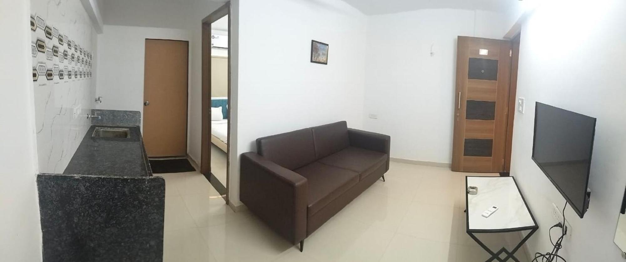 Hotel Royal Night Daman Ngoại thất bức ảnh