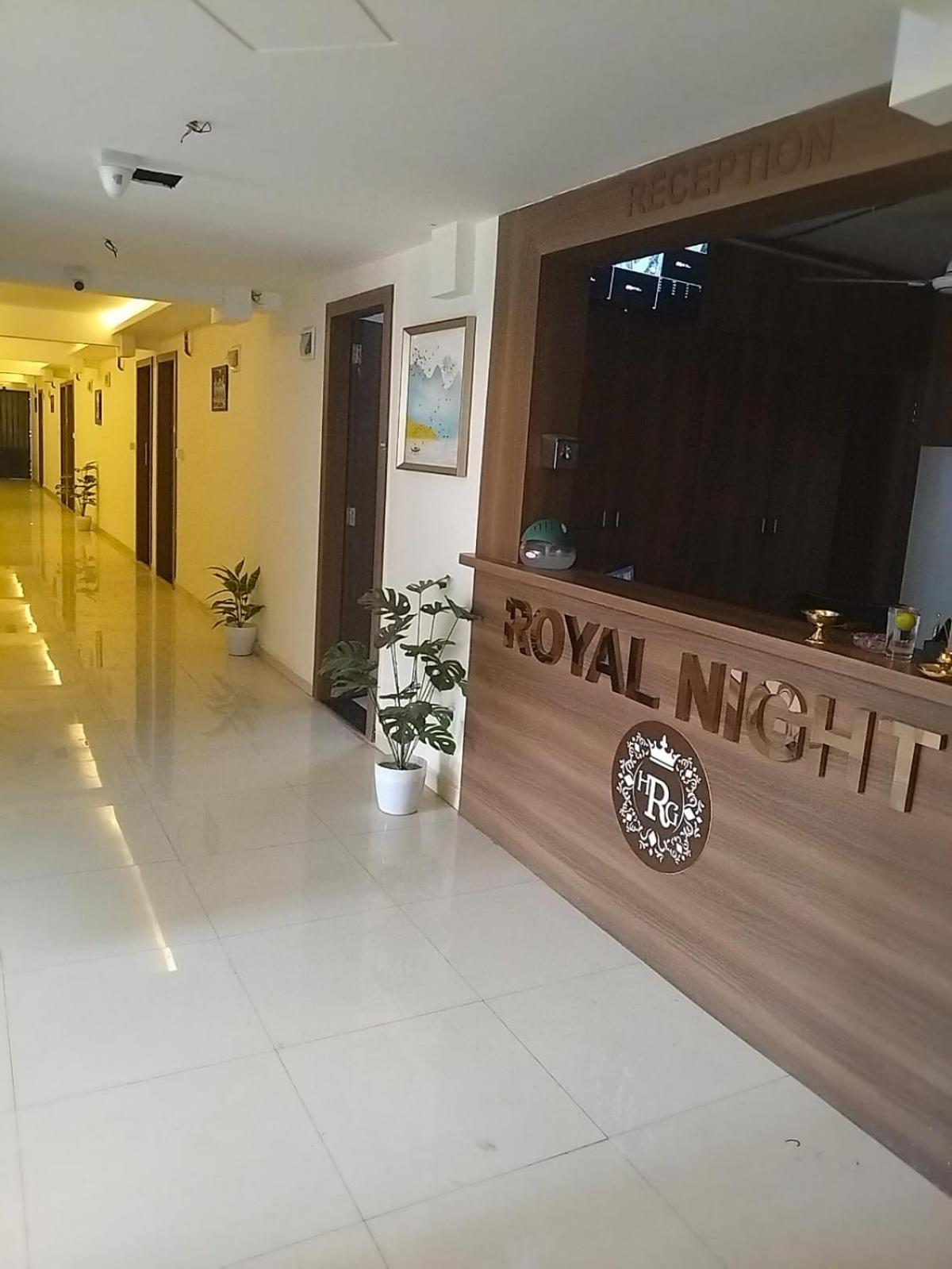 Hotel Royal Night Daman Ngoại thất bức ảnh
